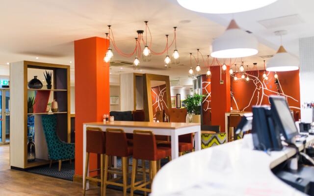 Holiday Inn Stoke on Trent M6, Jct 15 by IHG