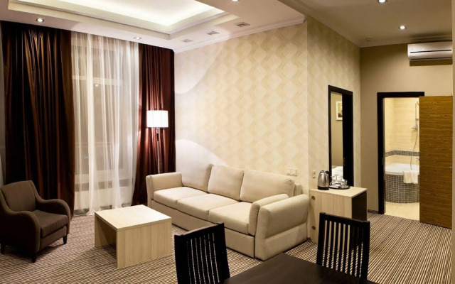Kiroff Hotel