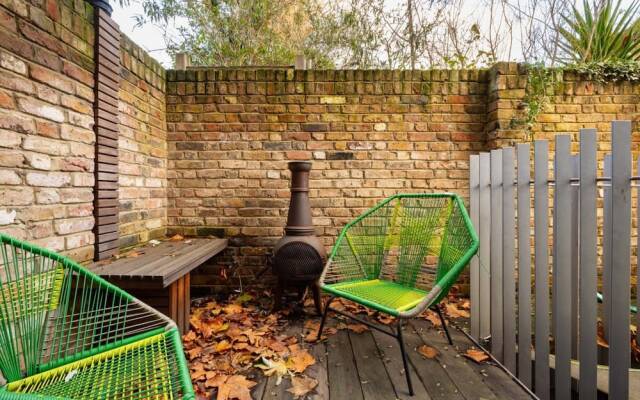 The Victoria Park Sanctuary - Stunning 2bdr Flat