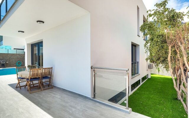 Casa Costa do Sol by MHM