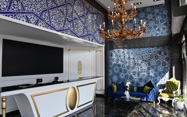 HMZ Luxury Hotel