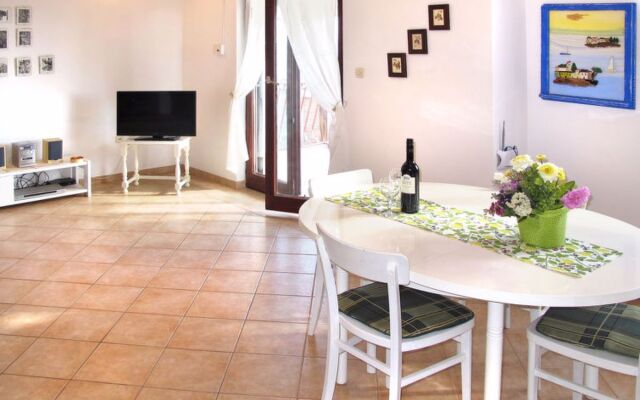 Apartment Culić Ammoudi 10179