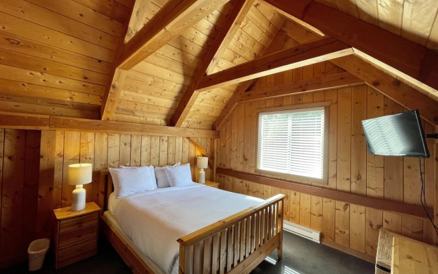 Best Coast Cabin