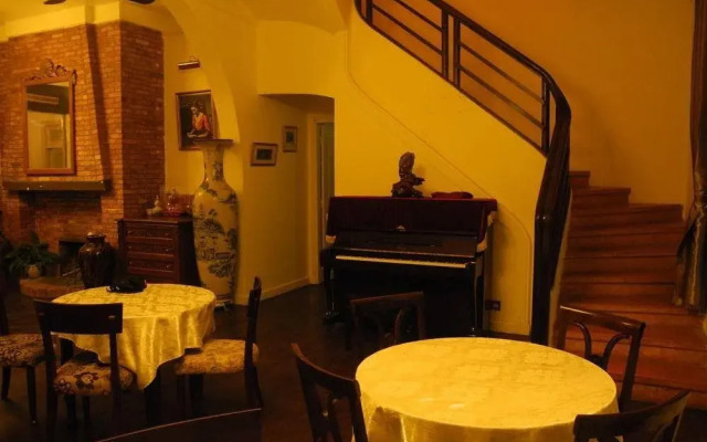 Hoang De Hotel