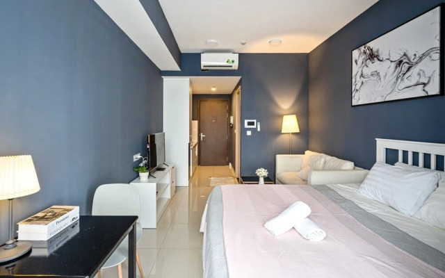 The Milky Way River Gate Apartment