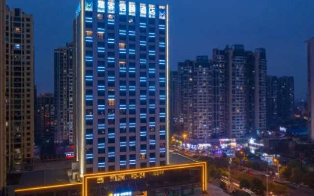 Huake Xinyi Hotel