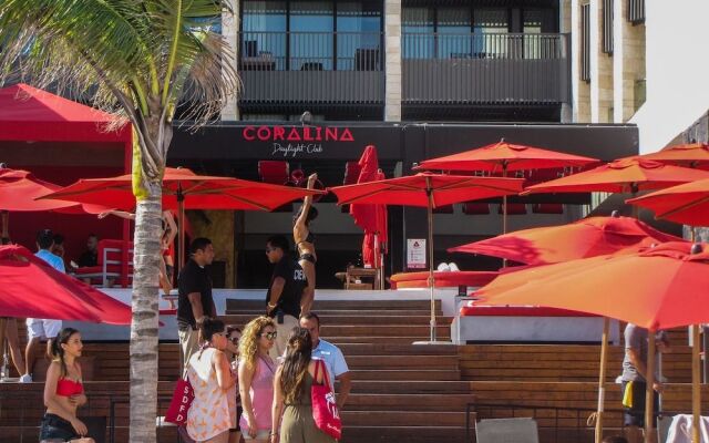 Aldea Thai by Ocean Front