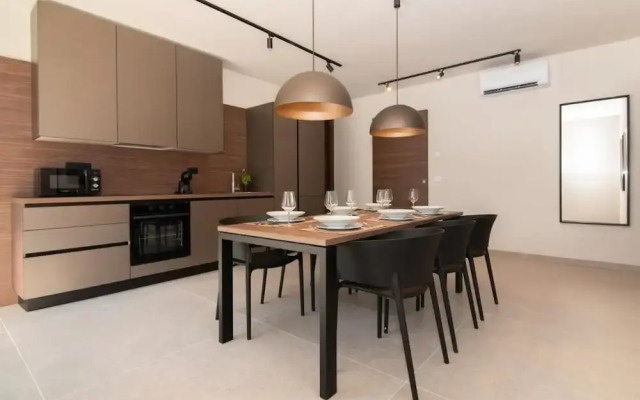 AdeLis Residence
