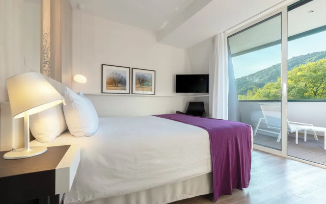 Eau Thermale Avene L'hotel