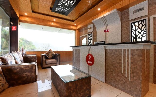 OYO 14177 Hotel HHH