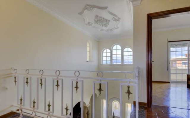 Villa - 6 Bedrooms with Pool and WiFi - 104371