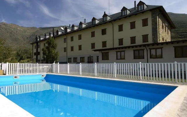 Hotel Romànic