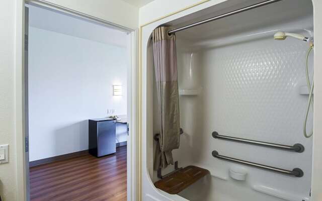 Motel 6 Wheatland, WY