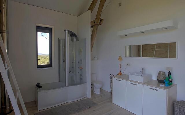 Inviting holiday home in Gourdon with terrace