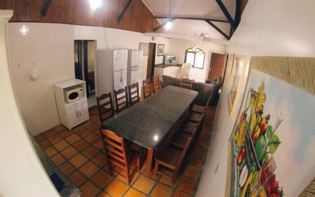6 Bedroom House - 205