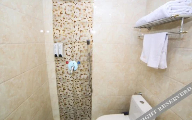 Xinyuan Business Hotel
