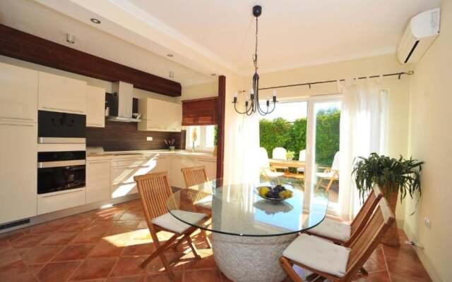 Holiday Home Mirta