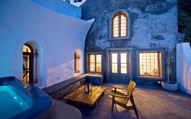 Sophia Luxury Suites