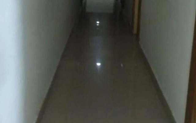 Goroomgo Central Afia Residency chennai