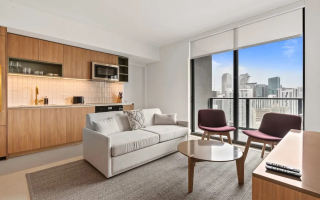 Bayside Breeze Downtown Luxury Tower Pool Gym