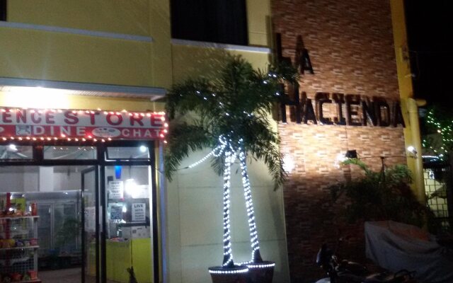 La Hacienda Inn and Dormitories