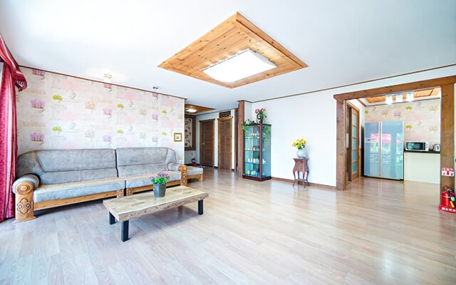 Yeoju Plum Fragrance Pension