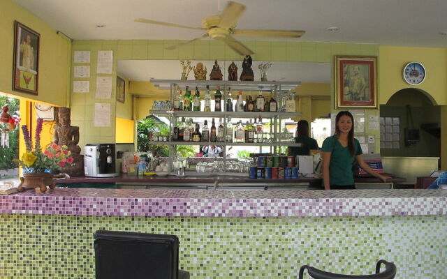 New Dao Café
