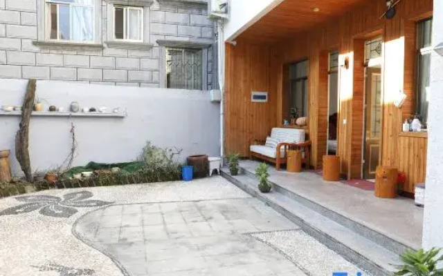 Tiantai Liyueju Homestay (Guoqing Scenic Area)
