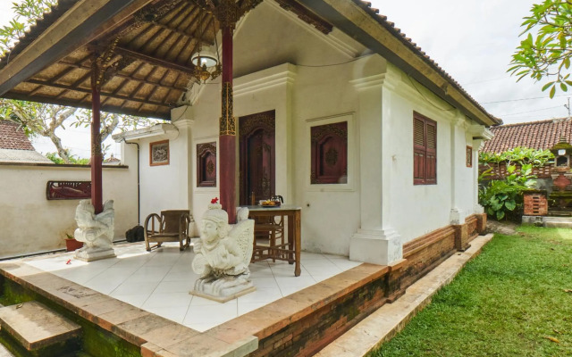 Rumah Paros & Gallery