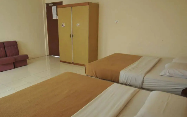 Hotel Longhouse