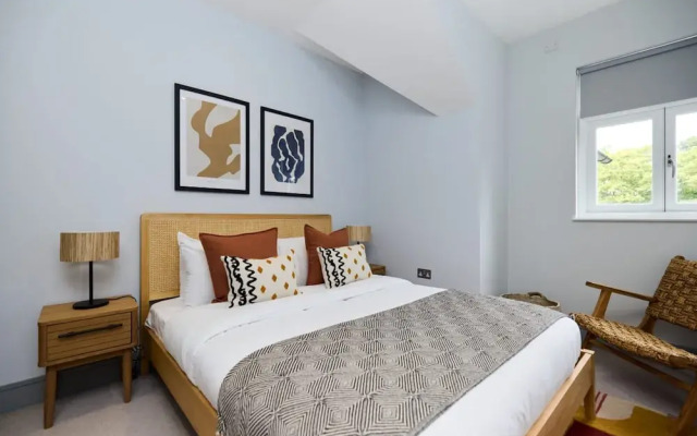 The Putney Sanctum - Beckoning 2bdr Flat With Balcony