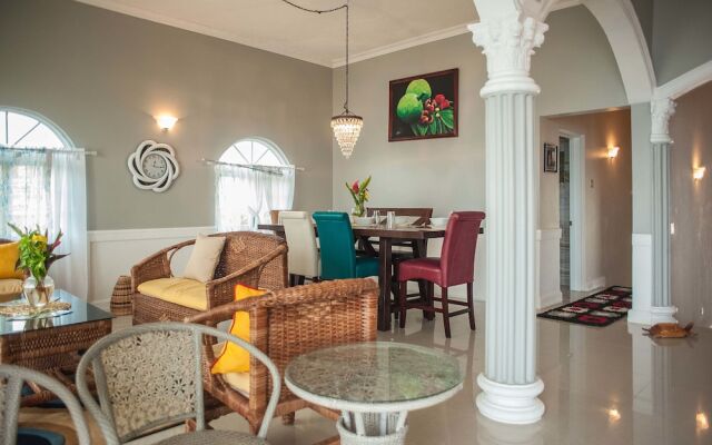 SEAesta Villa