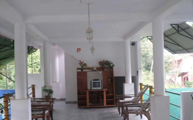 Vista Kandalama Gate