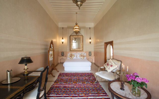 Riad Emberiza Sahari