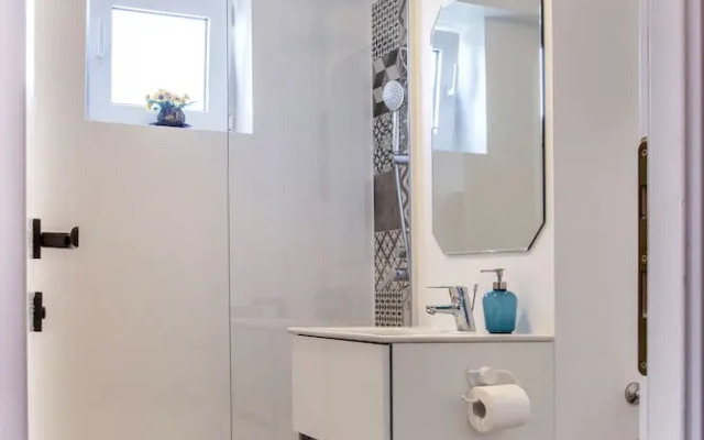 Studio L by MRG Apartments