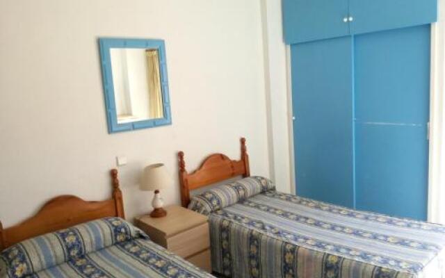 Studio Av. Gamonal, 12, 29630 Benalmadena, Malaga, Espana