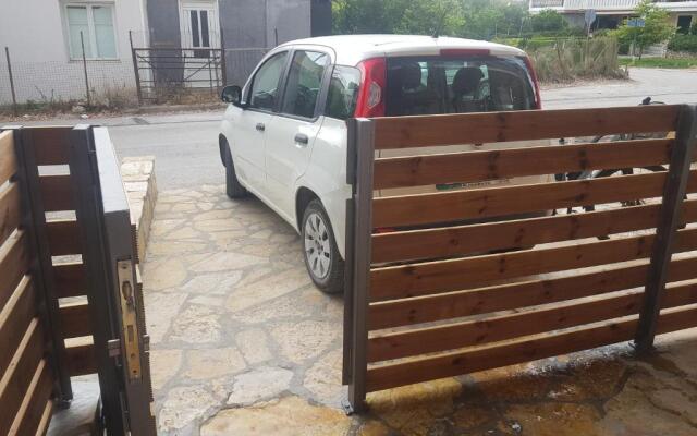 Limonero New City Apartment 1 with Private Parking