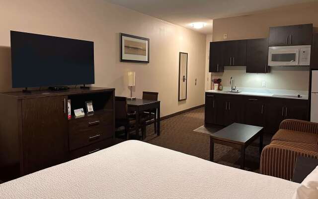 Ramada by Wyndham Estevan
