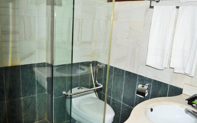 Hoa Binh Ha Long Hotel