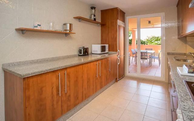 Luxurious and Spacious, 3 bedroom apartment ZA16
