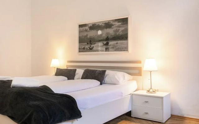 Comfort 3BR Apt Near Wiener Stadthalle