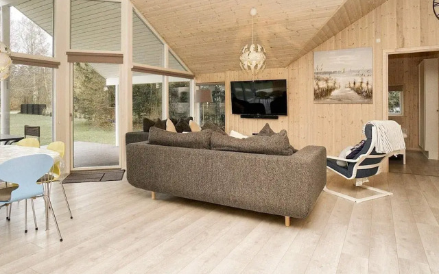 6 Person Holiday Home in Melby
