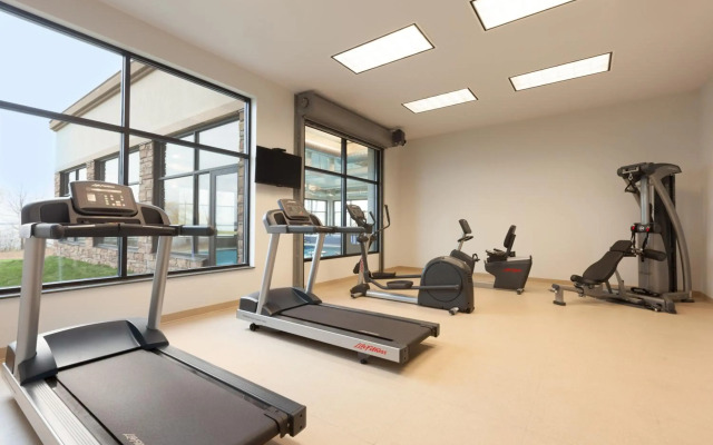Country Inn & Suites by Radisson, Bemidji, MN