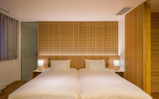 HOTEL LA VIGNE HAKUBA by Onko Chishin