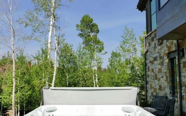 Open Oasis by Exceptional Stays