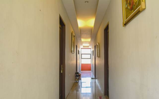 ZEN Rooms Basic Kupang Baru