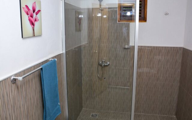 Bangalawa Guest House
