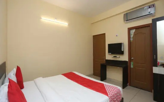 OYO Flagship 27030 Hotel Blue Bell