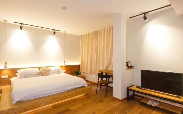 Yue Love Hotel
