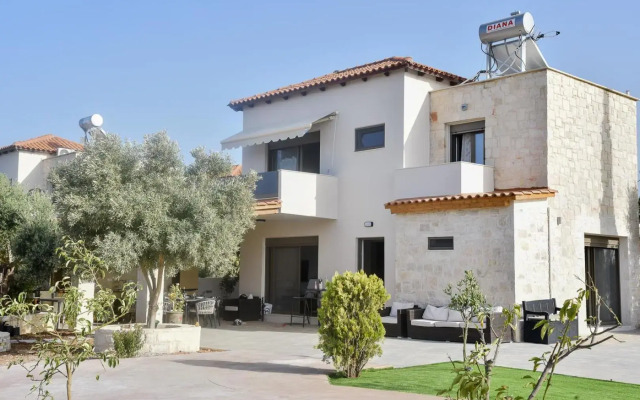 Beach Front Villa Katrin